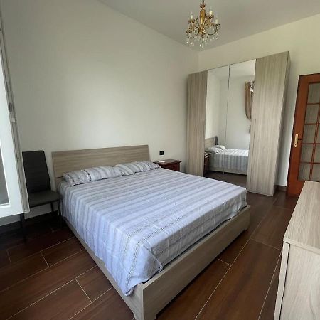 Ferienwohnung Autumn Vado Ligure Exterior foto